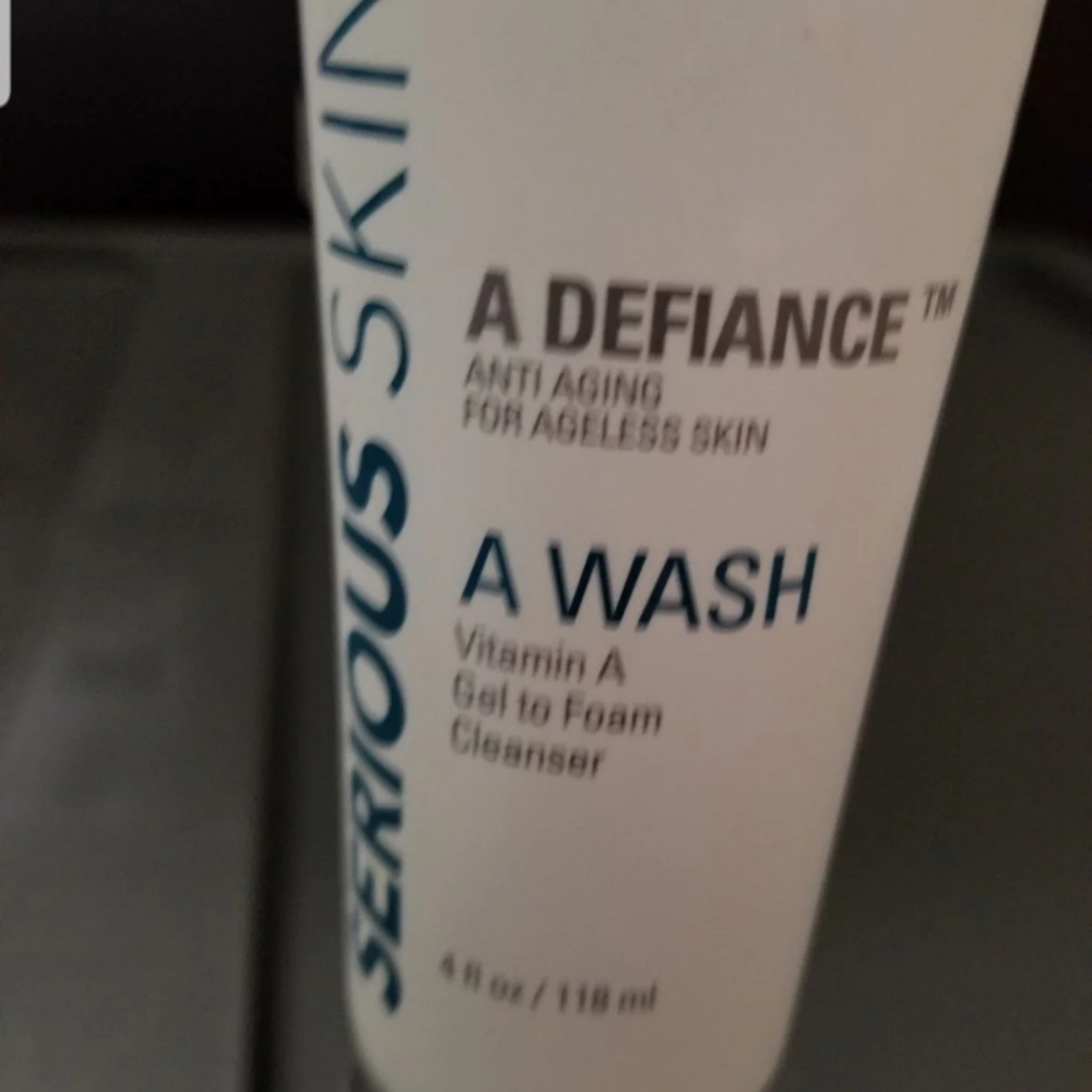Serious Skincare A Defiance A Wash